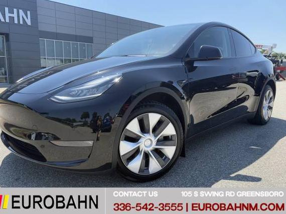 TESLA MODEL Y 2021 5YJYGDEEXMF099735 image